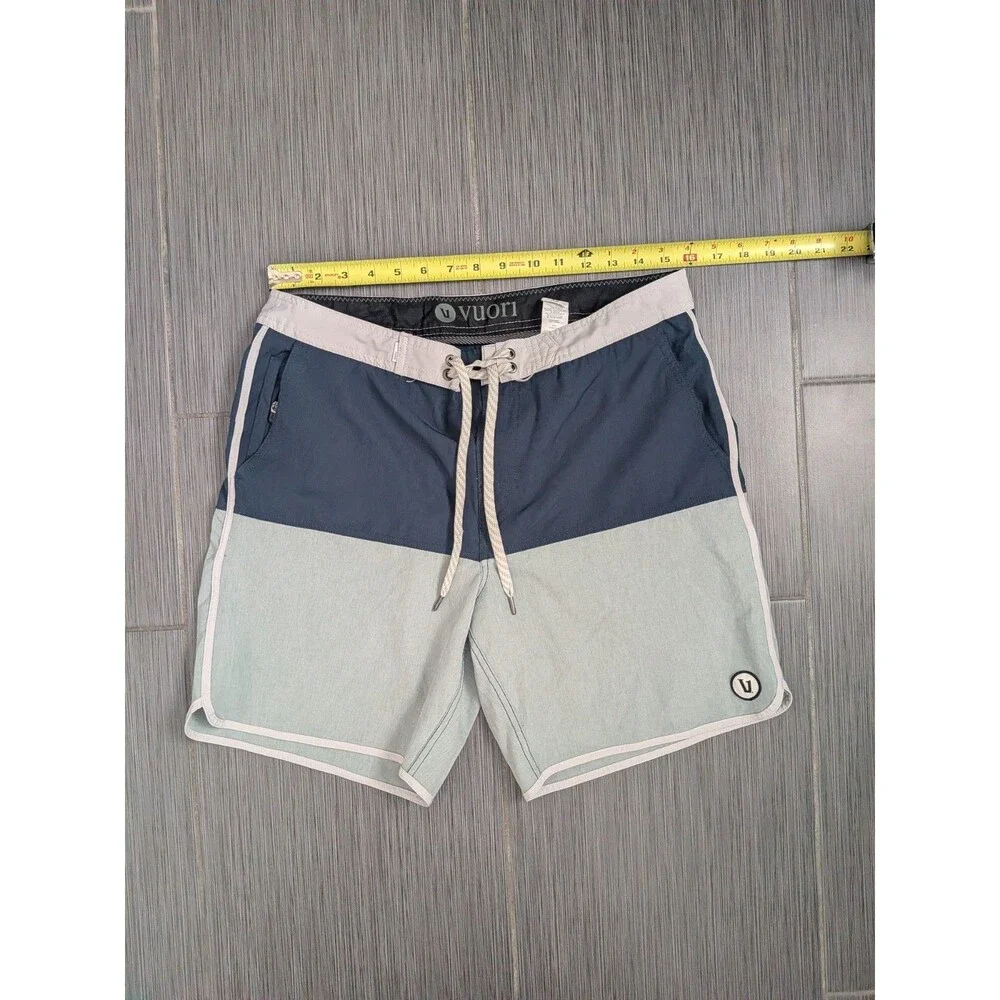 Vuori Cruise Board Shorts 32 Blue Green Color Block